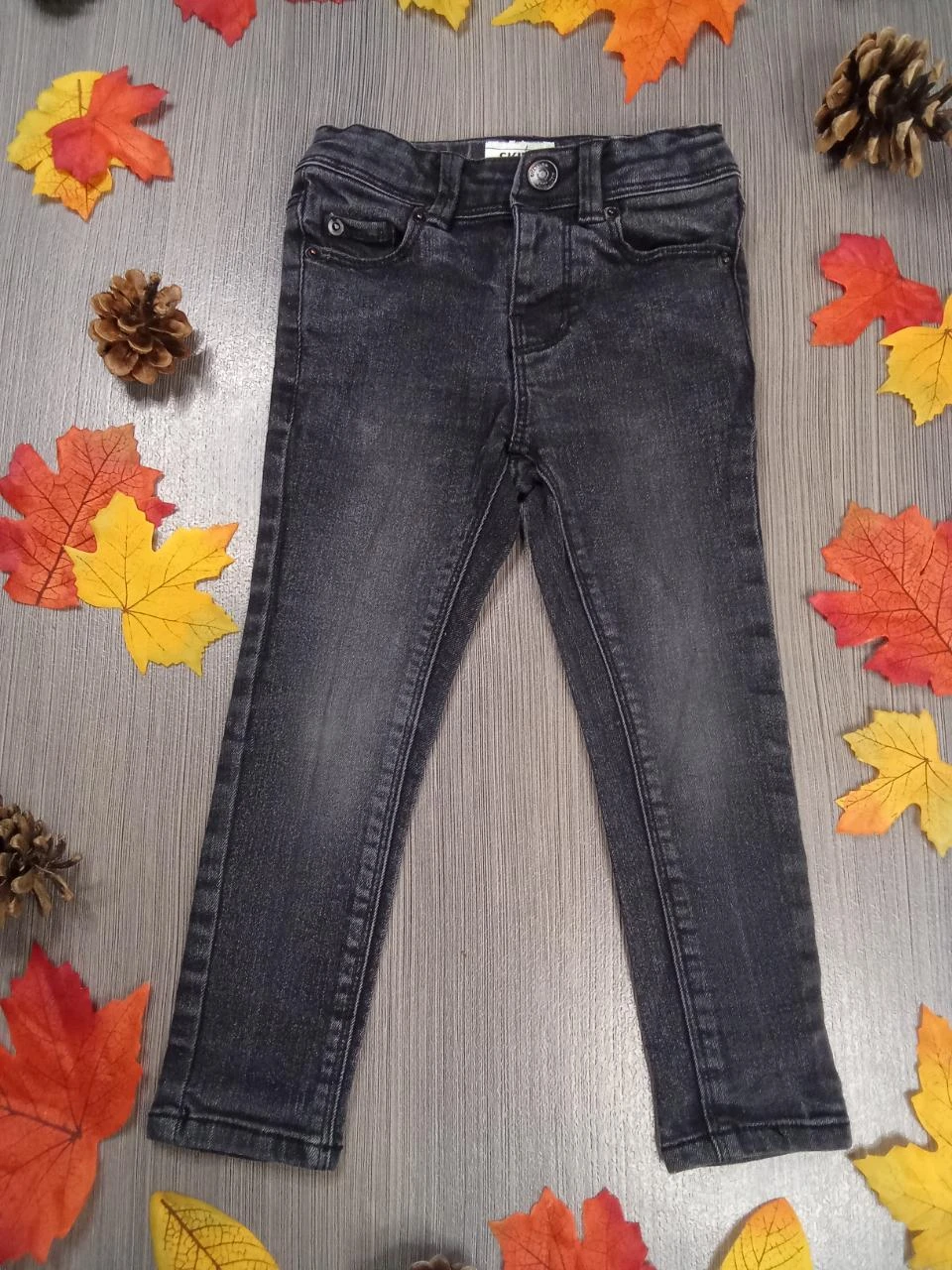 Jean skinny gris foncé Kiabi 3 ans
